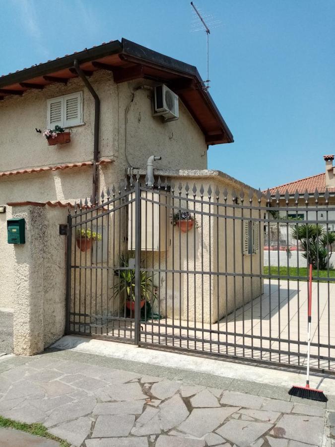 Villa Casa Al Mare Massa  Exterior foto
